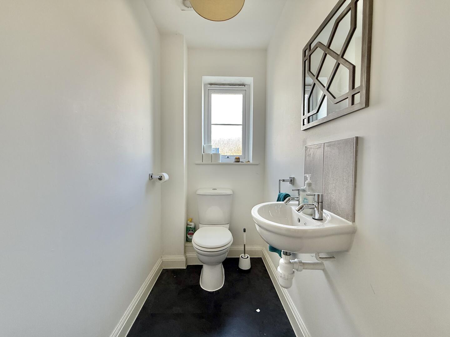 3 bed property in Chyvelah Close, Truro